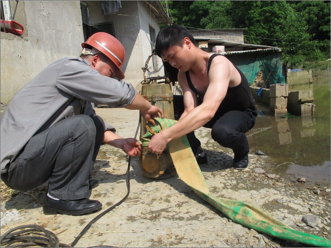 強(qiáng)降雨致積水內(nèi)澇 積極應(yīng)對搶修排澇